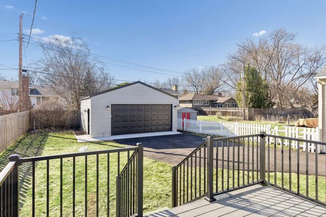 2520 Lynn Avenue S, Saint Louis Park, MN 55416