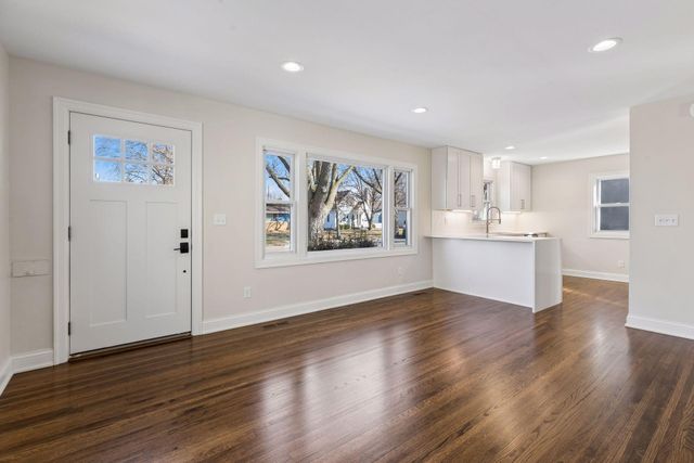 2520 Lynn Avenue S, Saint Louis Park, MN 55416