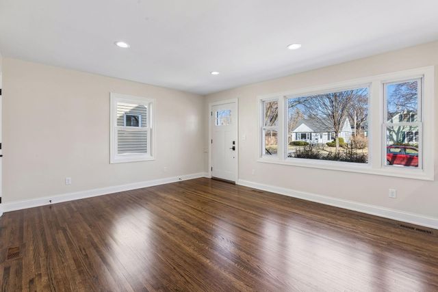 2520 Lynn Avenue S, Saint Louis Park, MN 55416
