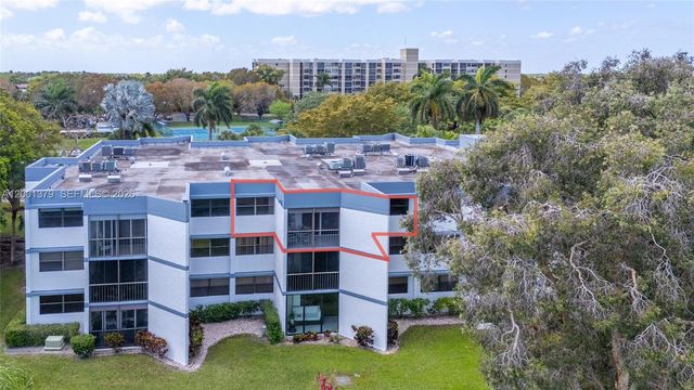 16251 Golf Club Rd 311, Weston, FL 33326