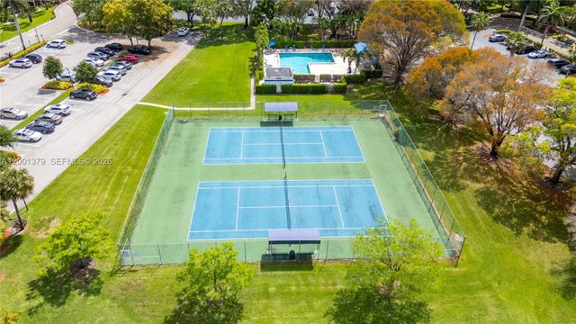 16251 Golf Club Rd 311, Weston, FL 33326