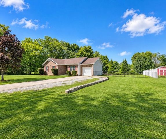 1327 Gip Manning Rd, Clarksville, TN 37042