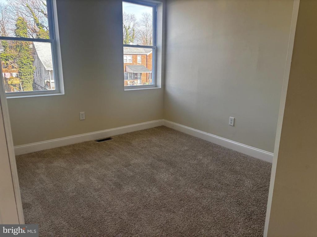 Image 5 of property listing at 3827 BOARMAN AVE, Baltimore, MD 21215