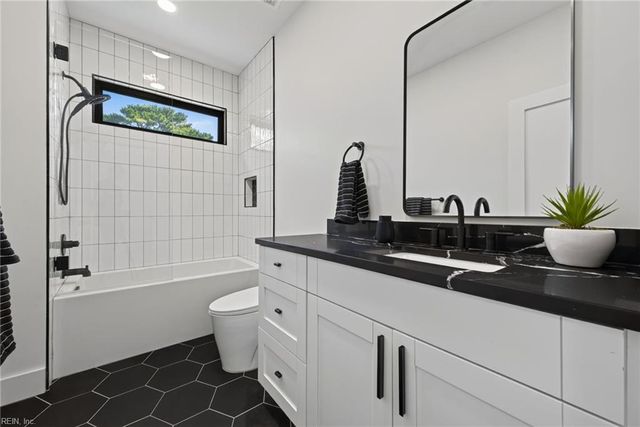 3109 Lynnhaven DR, Virginia Beach, VA 23451