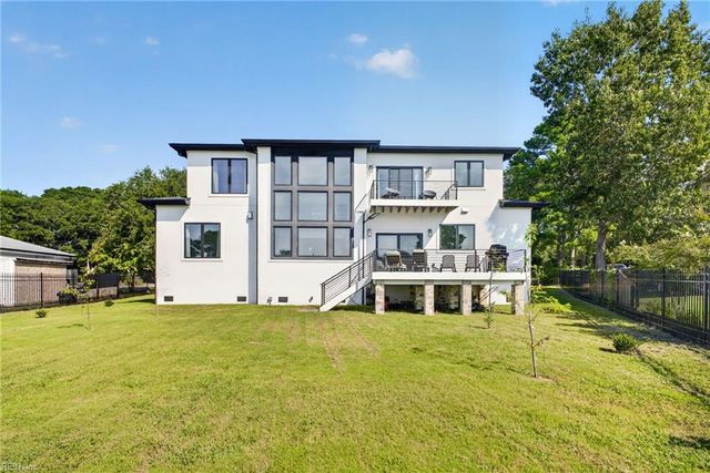 3109 Lynnhaven DR, Virginia Beach, VA 23451