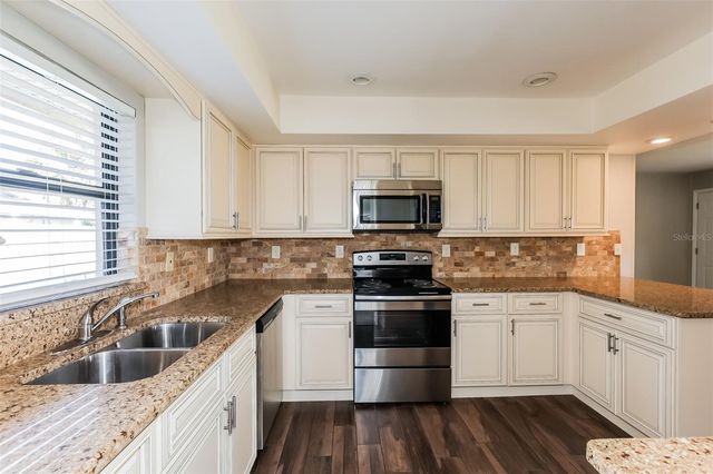 418 DUCHESS DRIVE, Lakeland, FL 33803