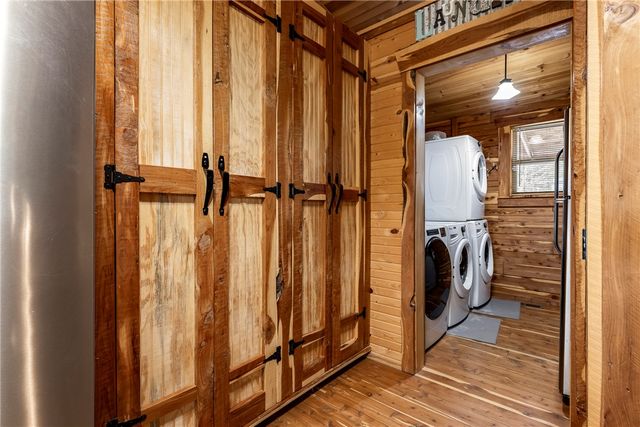 157 County Road 210, Eureka Springs, AR 72632