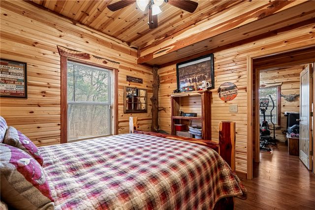 157 County Road 210, Eureka Springs, AR 72632