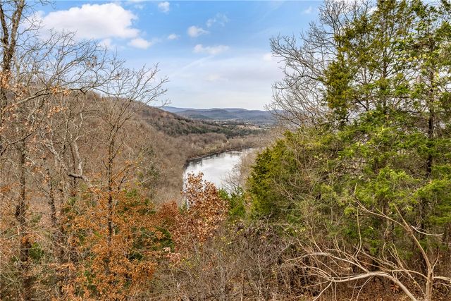 157 County Road 210, Eureka Springs, AR 72632