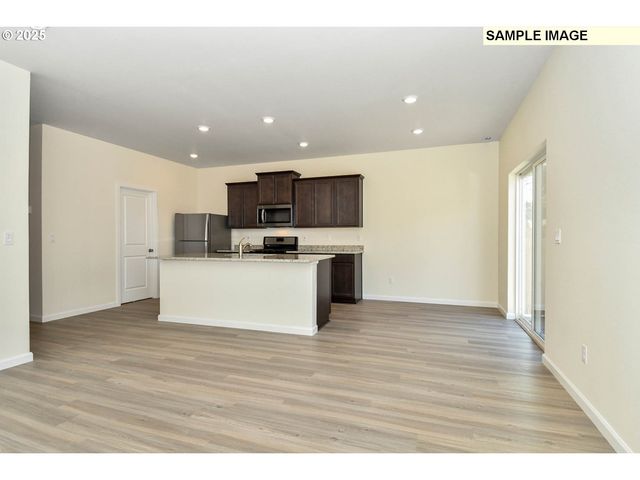 3982 Sw DUNIWAY Ln, Gresham, OR 97080