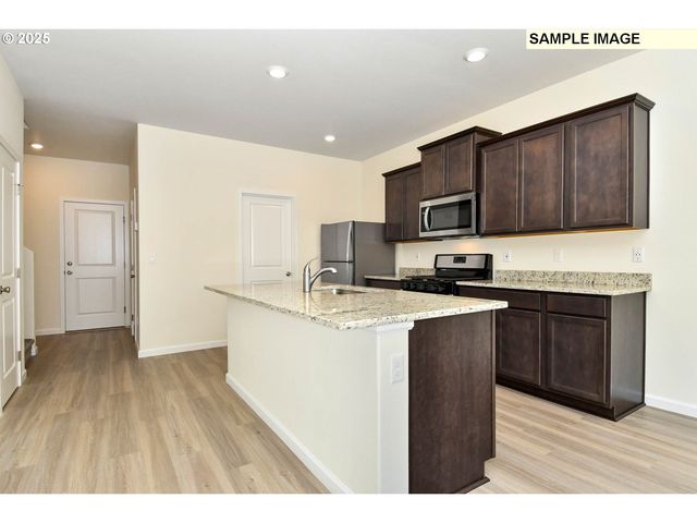 3982 Sw DUNIWAY Ln, Gresham, OR 97080