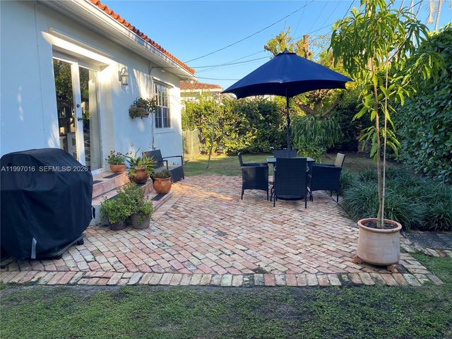 600 Alminar Ave -, Coral Gables, FL 33146