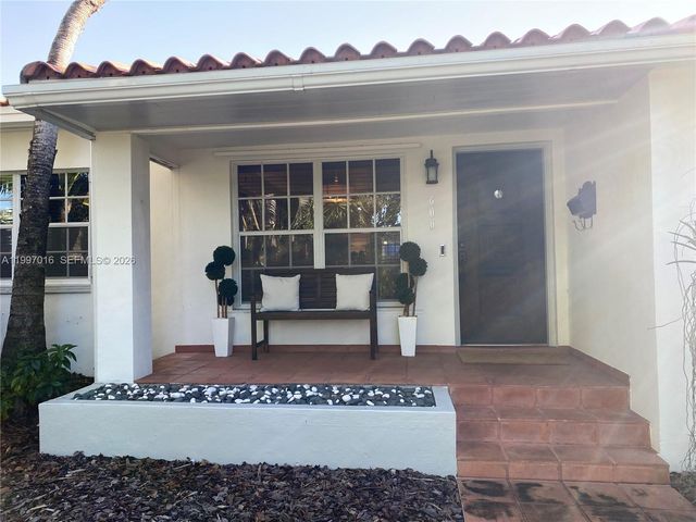 600 Alminar Ave -, Coral Gables, FL 33146