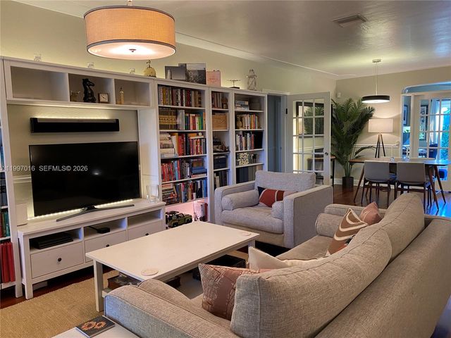 600 Alminar Ave -, Coral Gables, FL 33146