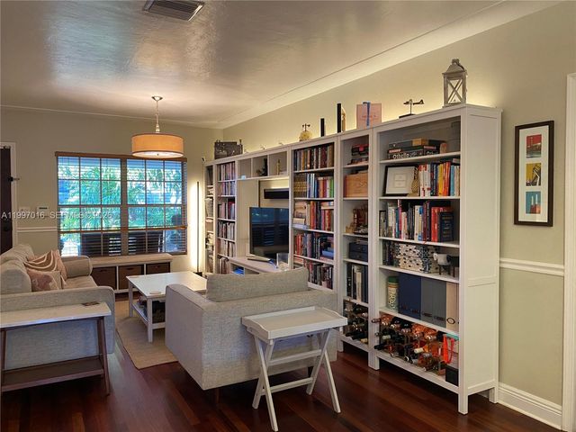 600 Alminar Ave -, Coral Gables, FL 33146