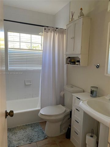 600 Alminar Ave -, Coral Gables, FL 33146