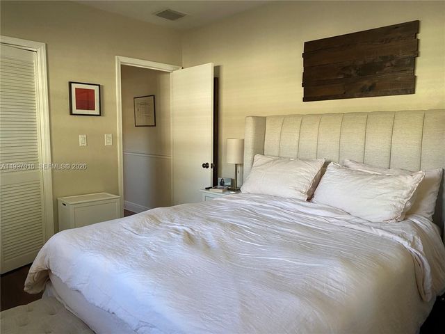 600 Alminar Ave -, Coral Gables, FL 33146