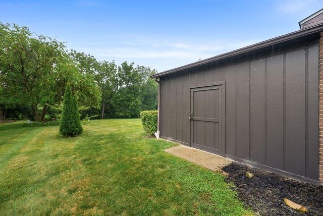 2256 Presley Drive, Grove City, OH 43123