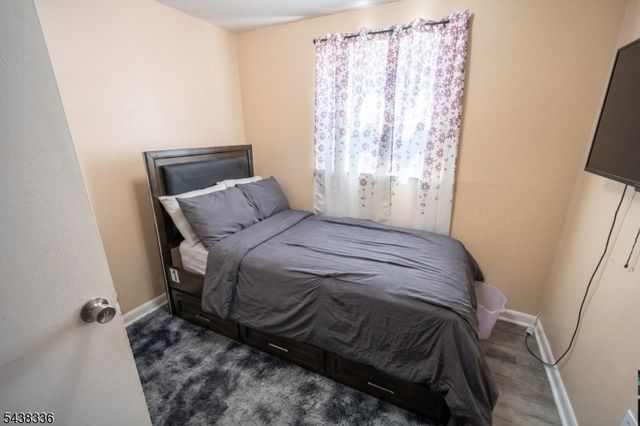 42 Telford St, East Orange City, NJ 07018