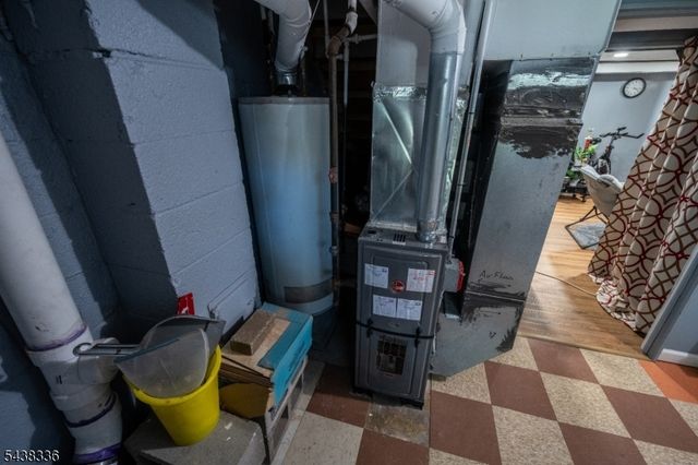 42 Telford St, East Orange City, NJ 07018