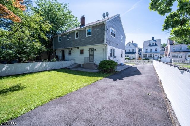 42 Telford St, East Orange City, NJ 07018