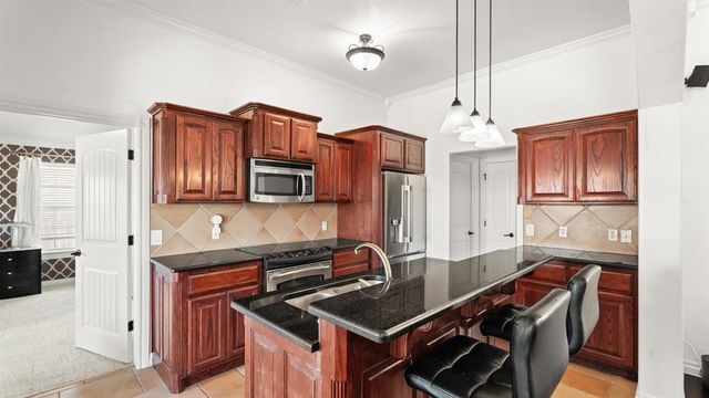 1507 NW 13th Place, Moore, OK 73170