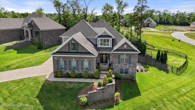 17300 Shakes Creek Dr, Louisville, KY 40023