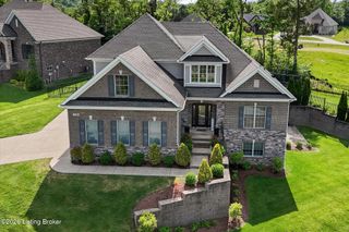 17300 Shakes Creek Dr, Louisville, KY 40023
