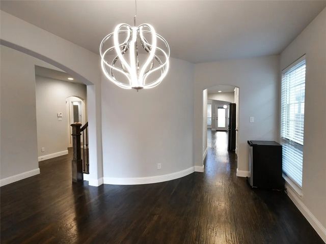 217 Warwick Boulevard, Lewisville, TX 75056