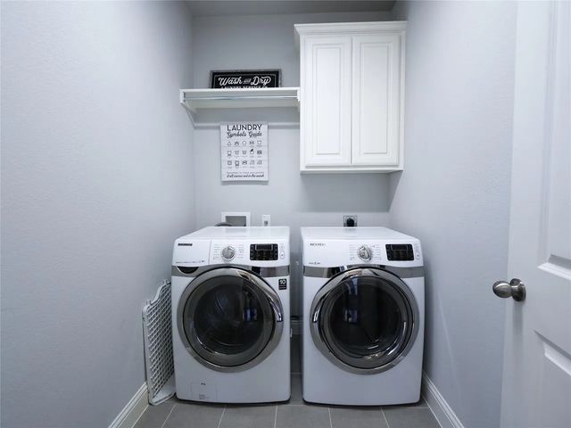 217 Warwick Boulevard, Lewisville, TX 75056