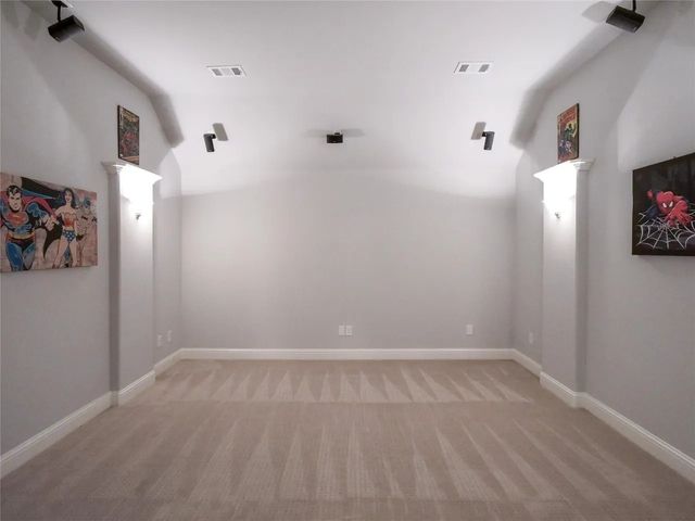 217 Warwick Boulevard, Lewisville, TX 75056