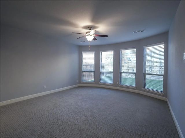 217 Warwick Boulevard, Lewisville, TX 75056