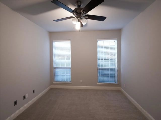 217 Warwick Boulevard, Lewisville, TX 75056