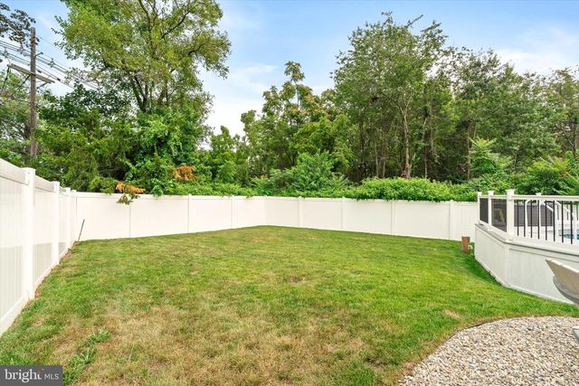 230 STEPHEN DR, Cinnaminson, NJ 08077