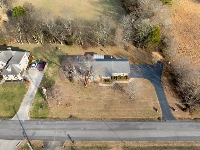 170 Brandi Cir, Winchester, TN 37398