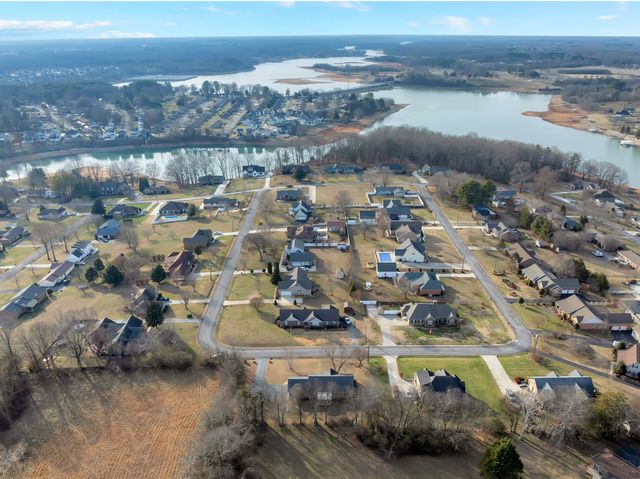 170 Brandi Cir, Winchester, TN 37398