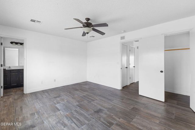 221 Villas Del Sur, Socorro, TX 79927