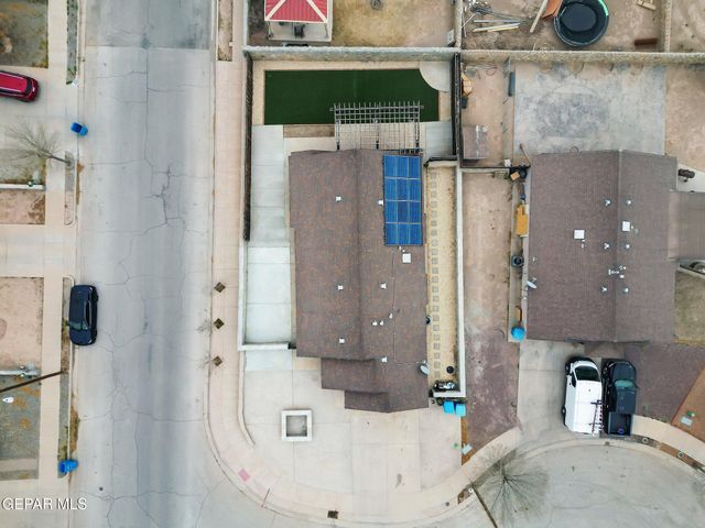 221 Villas Del Sur, Socorro, TX 79927