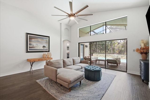 15526 STARLING CROSSING DRIVE, Lithia, FL 33547