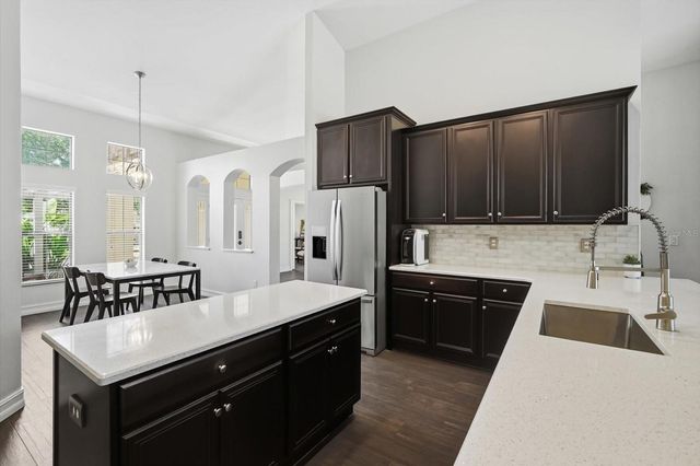 15526 STARLING CROSSING DRIVE, Lithia, FL 33547