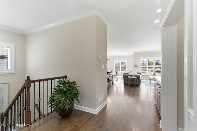 2403 Irish Bend Ct, Louisville, KY 40023
