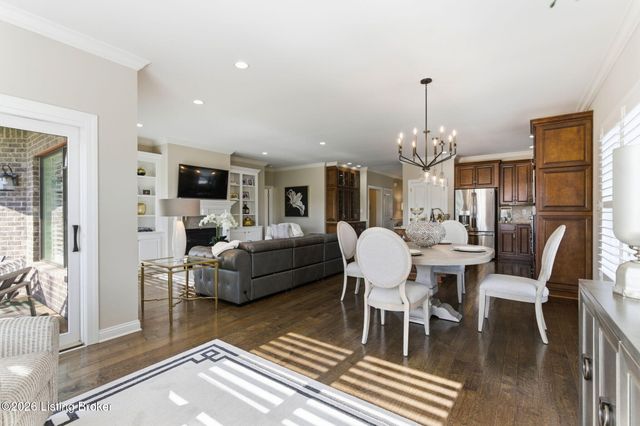 2403 Irish Bend Ct, Louisville, KY 40023