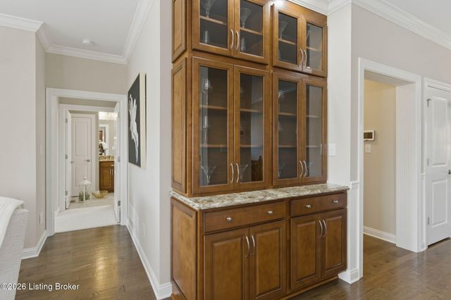 2403 Irish Bend Ct, Louisville, KY 40023