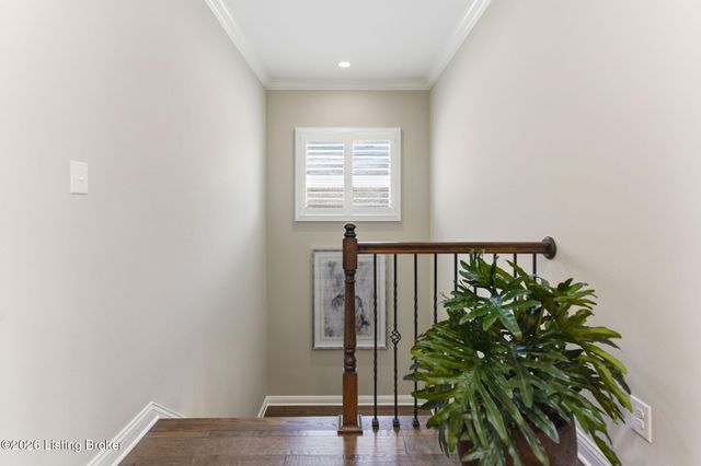 2403 Irish Bend Ct, Louisville, KY 40023