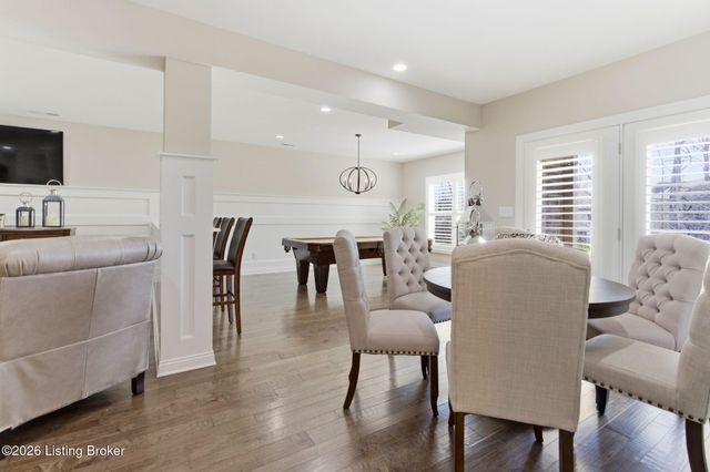 2403 Irish Bend Ct, Louisville, KY 40023