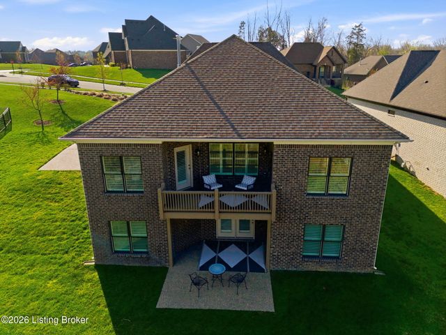 2403 Irish Bend Ct, Louisville, KY 40023
