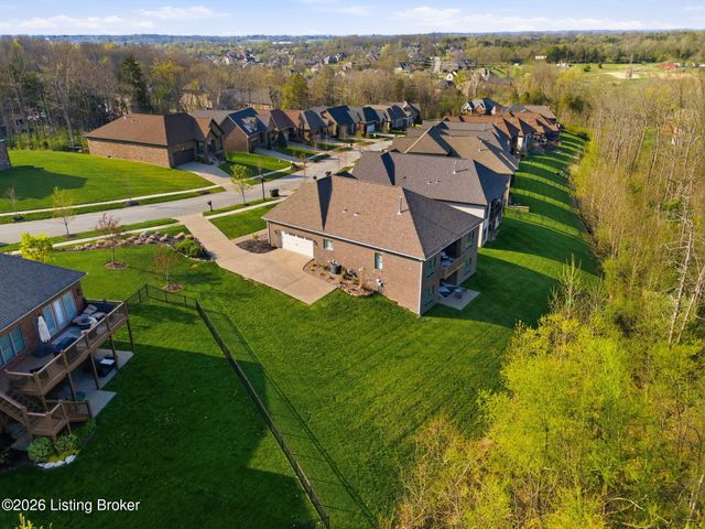 2403 Irish Bend Ct, Louisville, KY 40023