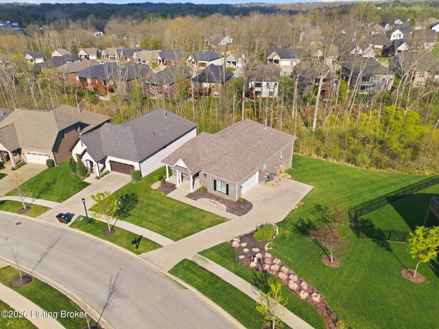 2403 Irish Bend Ct, Louisville, KY 40023