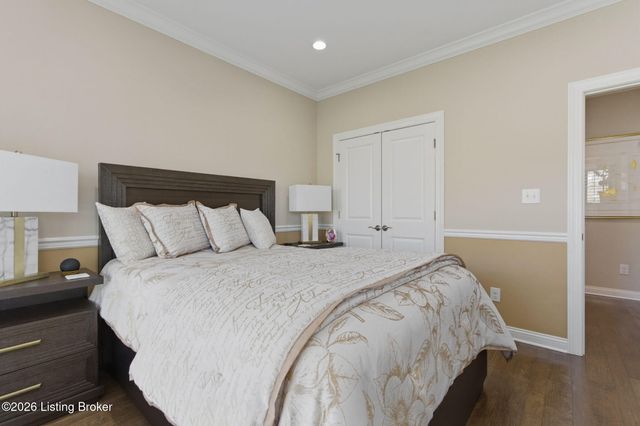 2403 Irish Bend Ct, Louisville, KY 40023