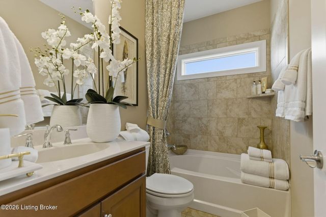 2403 Irish Bend Ct, Louisville, KY 40023